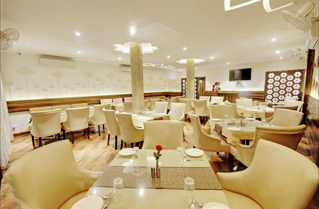 Hotel Anurag Rourkela Esterno foto