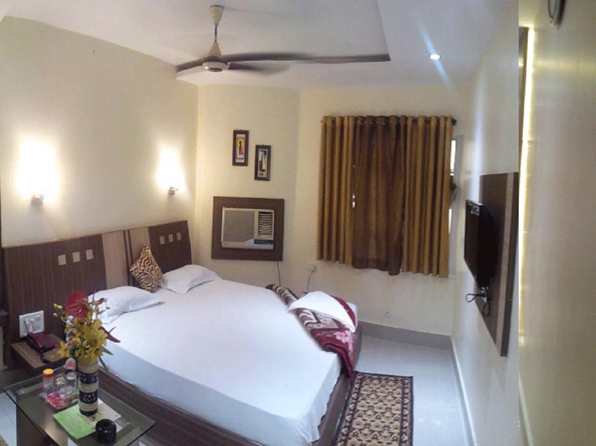 Hotel Anurag Rourkela Esterno foto